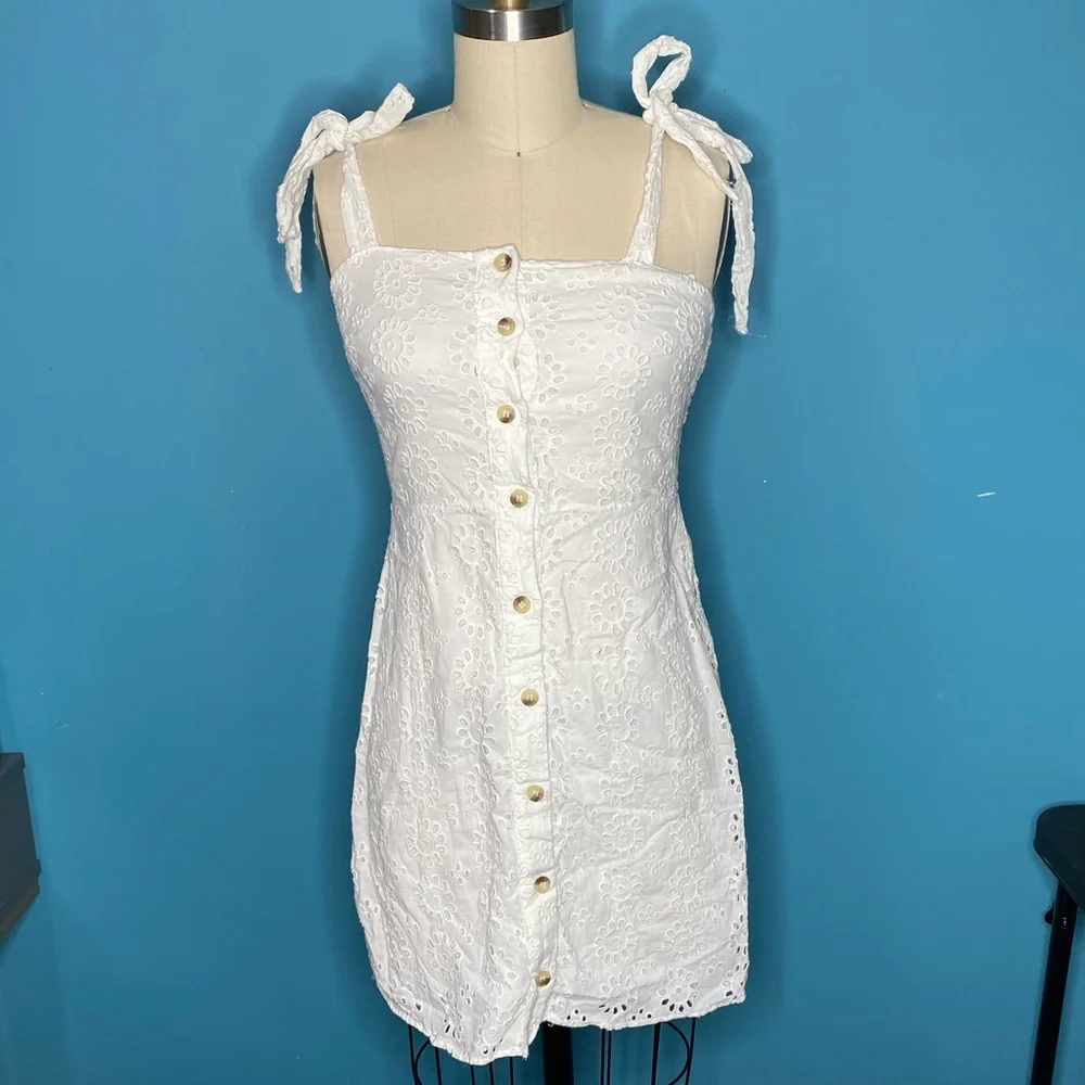 Zara Tie Strap Eyelet Button Mini Dress size Xs - Picture 2 of 3